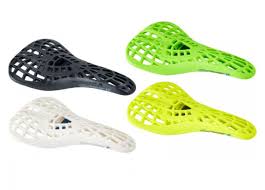 Tioga D Spyder S-Spec Pivotal Seat